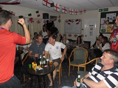 England v Italy @Mopsies WC 2014 (14/6/2014)