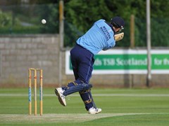Tom batting