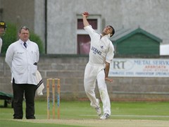 Umair bowling